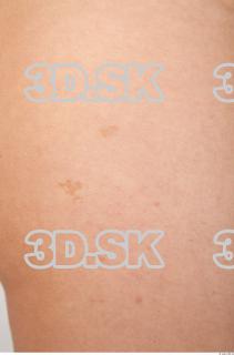 Skin texture of Della 0002